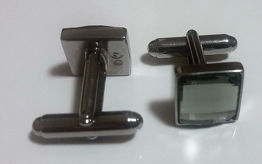 Запонки Swarovski