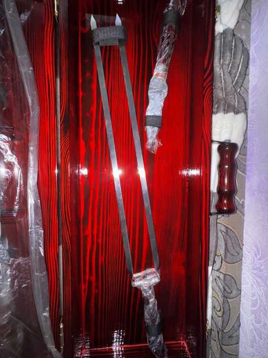 Шампуры для мангала в деревянном кейсе