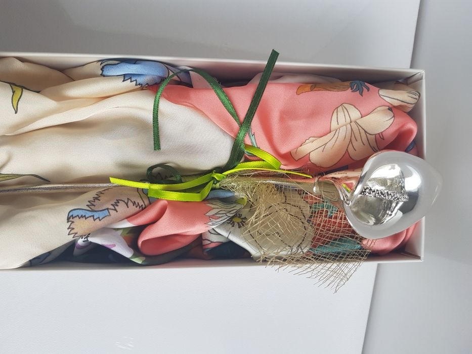 Pierre Cardin Flor Decorativa em Prata