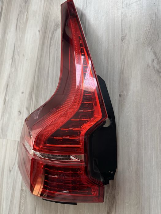 Lampa LED lewy tył Volvo XC 60
