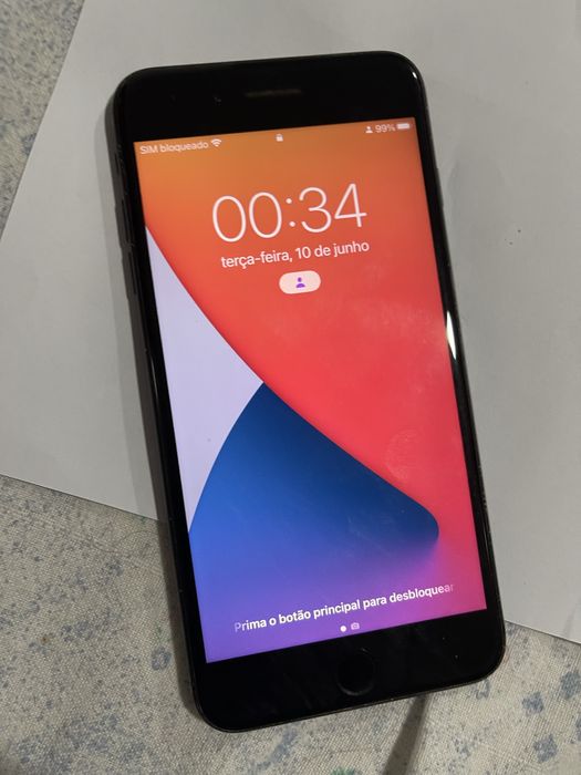 IPhone 7 Plus preto com duas camaras traseiras,pouco uso.
