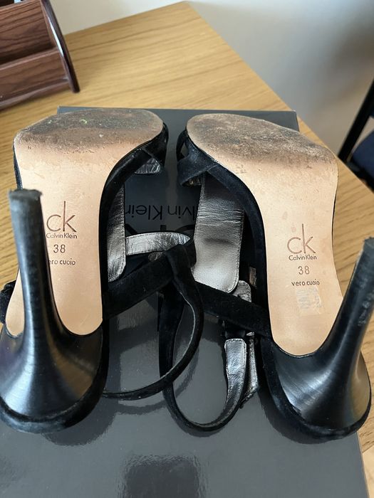 Sandálias pretas Calvin Klein