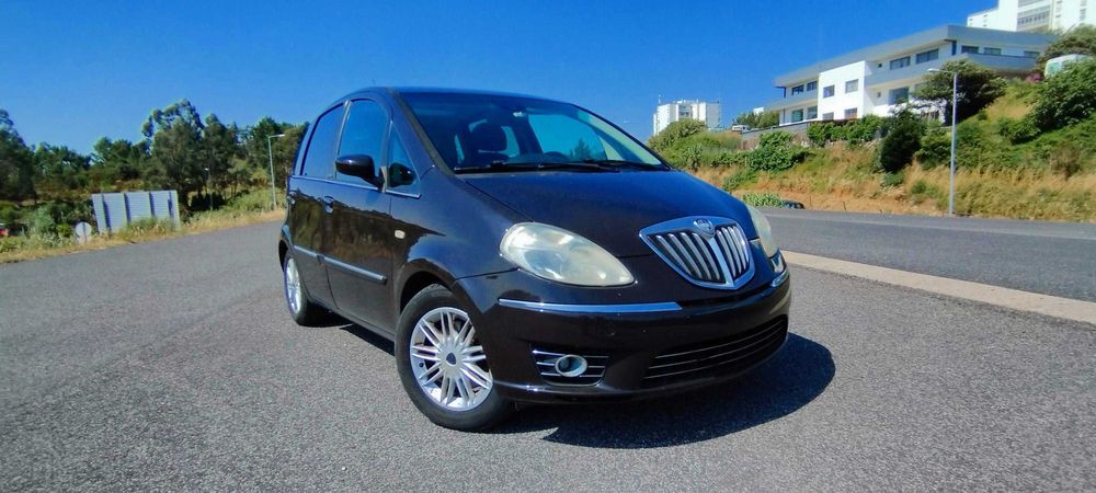 Lancia Musa 1.3 MultiJet c/ caixa automática