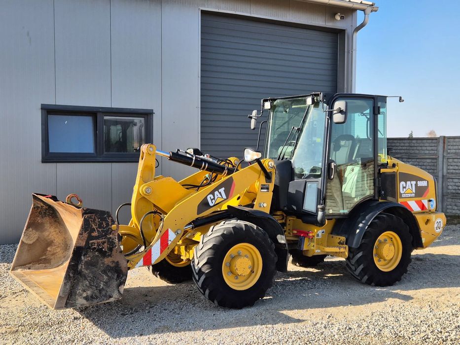 Caterpillar CAT 906M, 2016 ROK, CENTRALNE SMAROWANIE, Z NIEMIEC, 907, 908