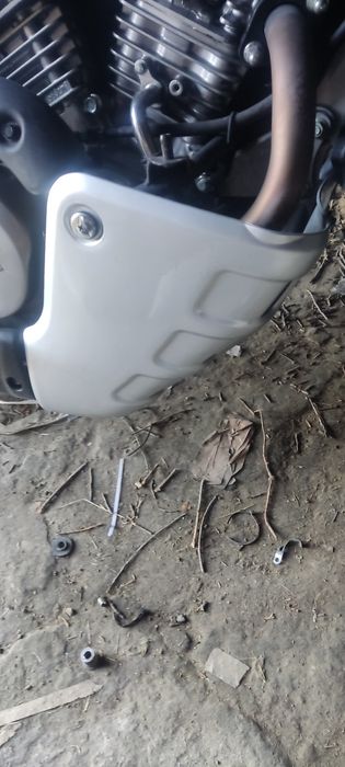 Honda transalp PD06 osłona silnika