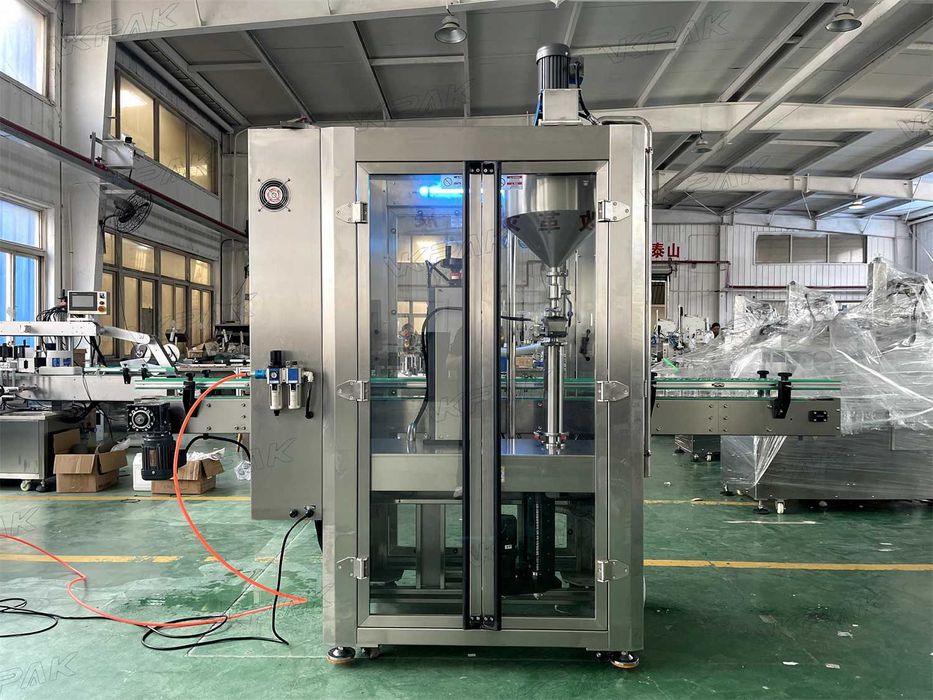 Máquina de enchimento, Máquina de enchimento de líquidos / pastas