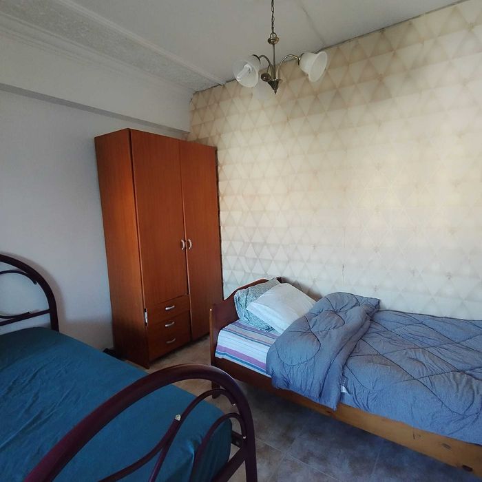 Arrendo quarto compartilhado