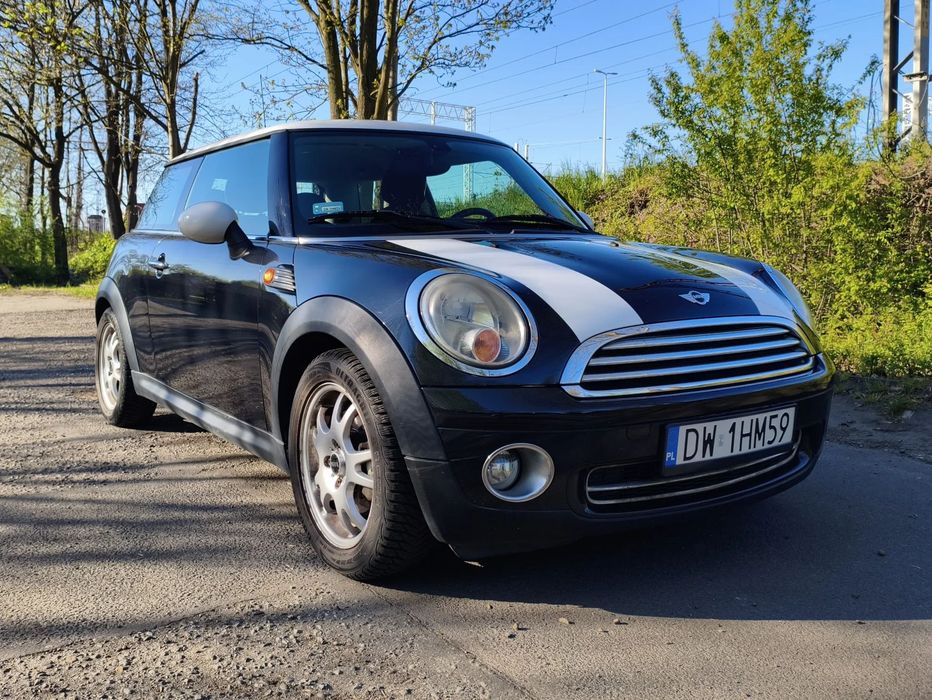 MINI Cooper Stan dobry, klimatyzacja, niedawno wymieniany akumulator