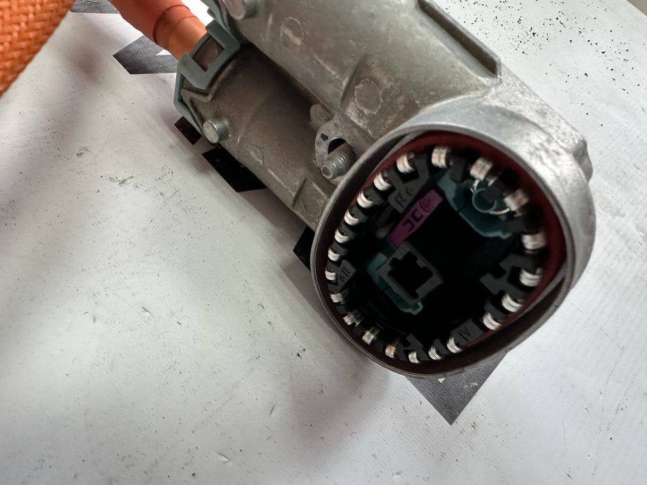 BMW i4 G26 порт зарядки бмв і4 г26 порт зарядки 61125B39C72