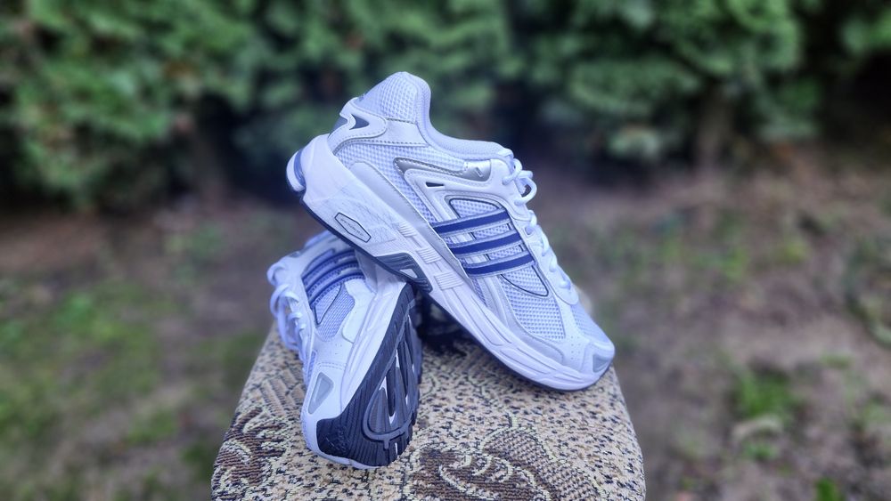 Кросівки Adidas Response.Розмір 42
