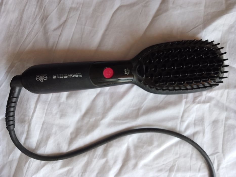 Расческа выпрямитель волос ROWENTA.