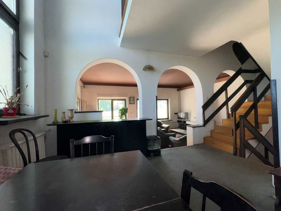 Przestronny dom z dużą działką 1087 m² i zadbanym ogrodem - Kurów - 20 min od Lublina