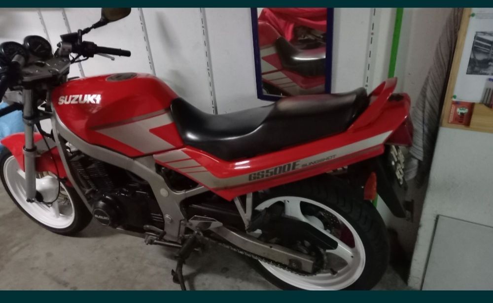Moto Suzuki  GS  500