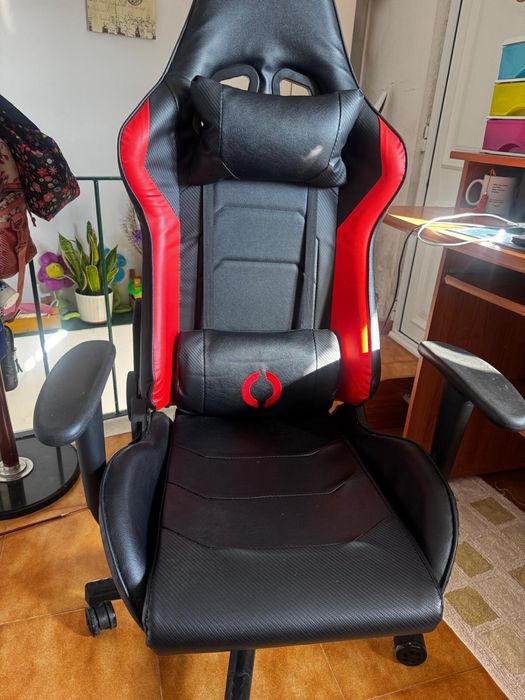 Cadeira Gaming como nova