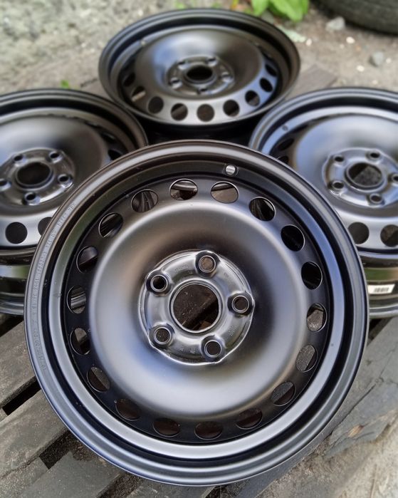 Диски Volkswagen Skoda Audi 5:112r15 ET38-48 комплект почти новые