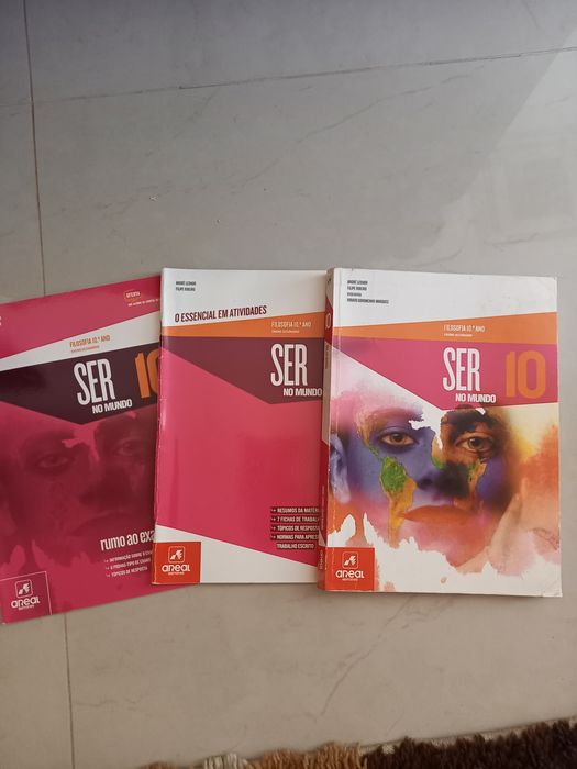 Livro 10 Ano Filosofia-Ser no Mundo + OFERTA