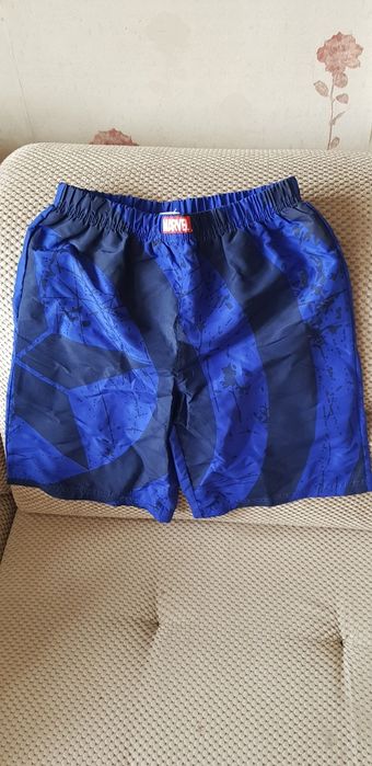 Spodenki chłopięce nowe Avengers r. 146