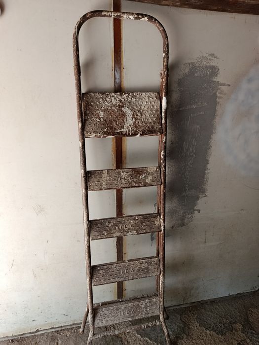 Escadote Para desocupar