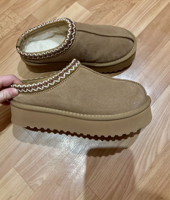 Уггі короткі 39 розмір коричневі UGG
