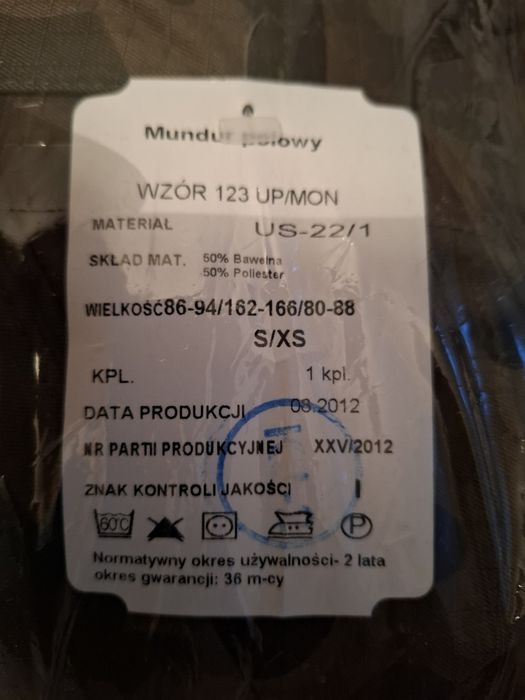 Mundur Wojskowy Polowy rozmiar S/XS nowy.
