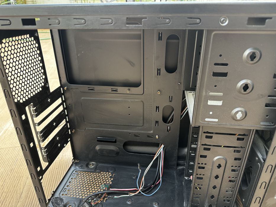 Caixa de Computador - Cooler Master