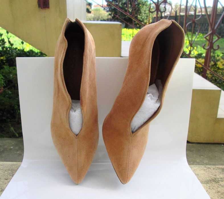 Botim de senhora Loucos & Santos nº 37 como novo