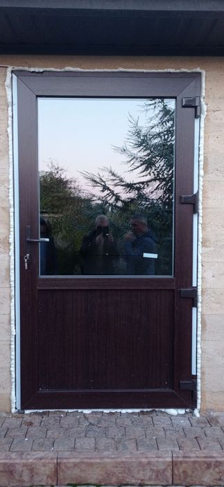 Двери пластиковые металопластиковые любой вид установка доставка