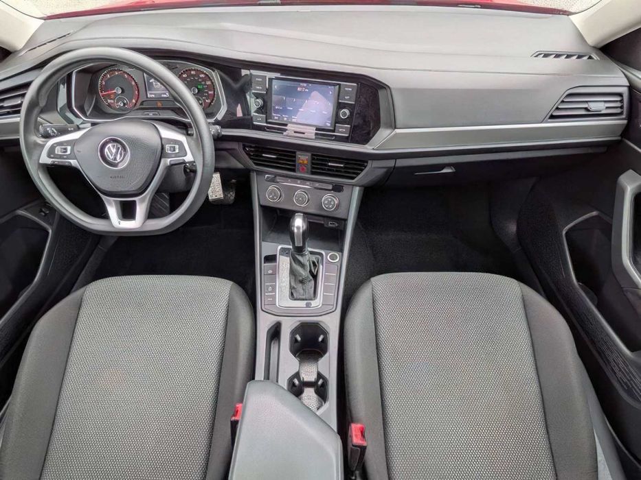 Volkswagen Jetta      2019