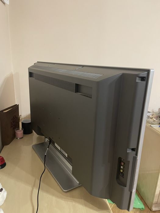 Телевізор Philips 32PF7320/10