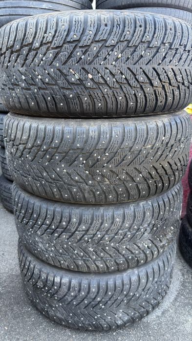 265/45/21 Nokian Hakkapeliitta  10