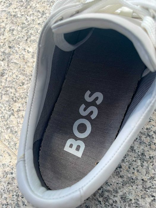 HUGO BOSS Skórzane Sneakersy Białe r. 45 – Oryginalne, Stan Bardzo Dobry