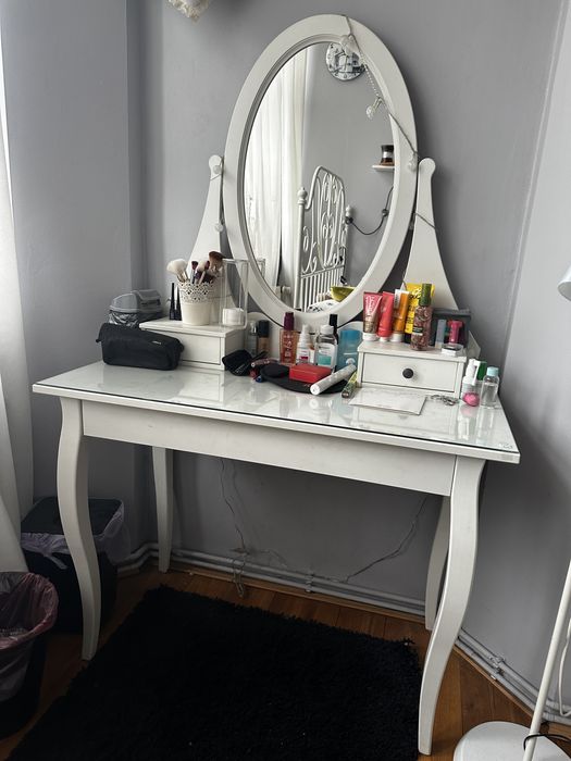 Hemnes toaletka ikea