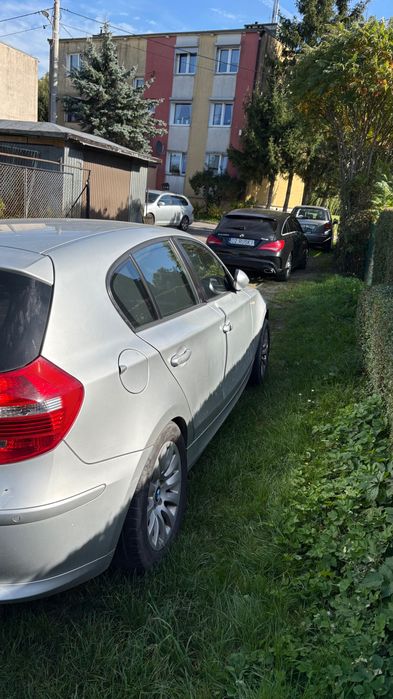 BMW e87 118i 2009r