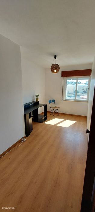 Apartamento T2 em Sintra, Rio de Mouro, pronto a habitar