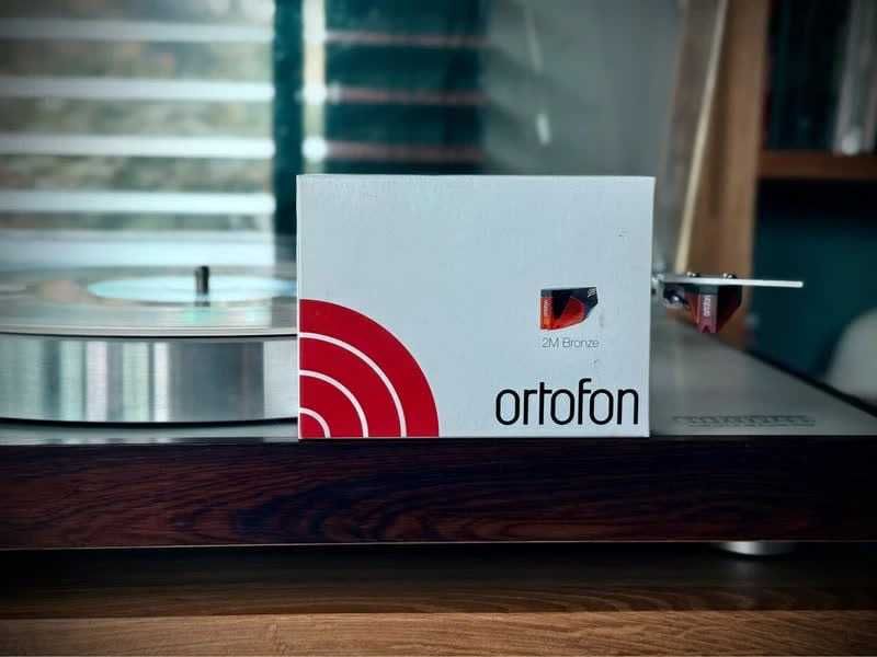 Gramofon Luxman PD264