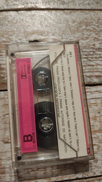 Afisz 1. Kaseta magnetofonowa