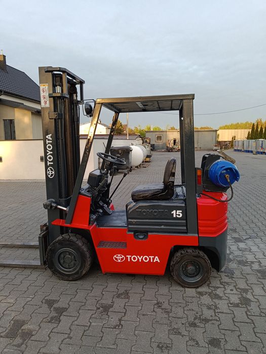 Sprzedam wózek widłowy toyote udźwig 1 8 tony yote 1,5 tony