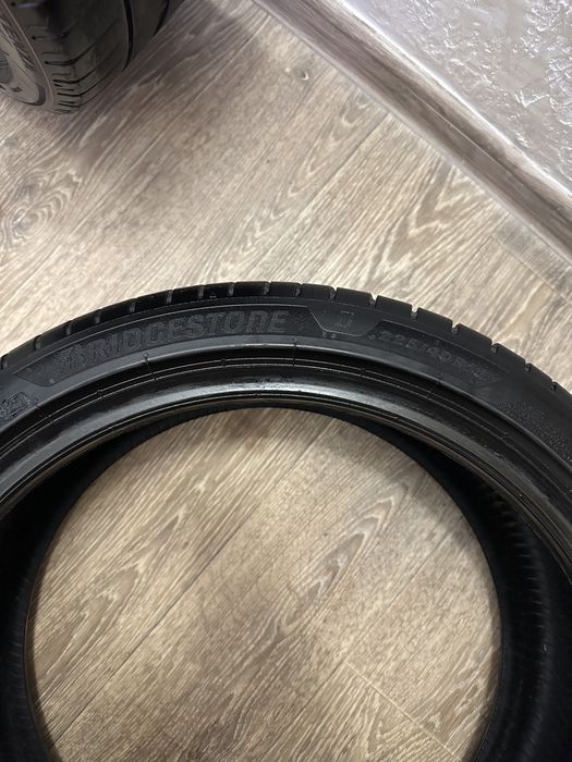 Резина Bridgestone R18  225/40