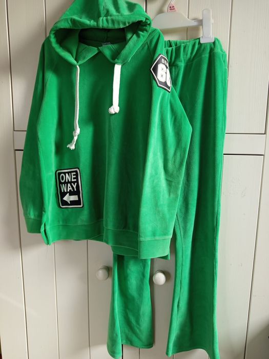 Dres welurowy QBA Kids 152