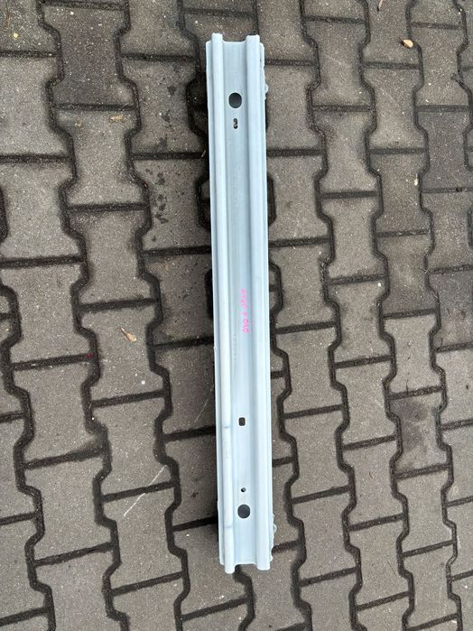 Belka zderzaka tył Toyota Aygo X 040