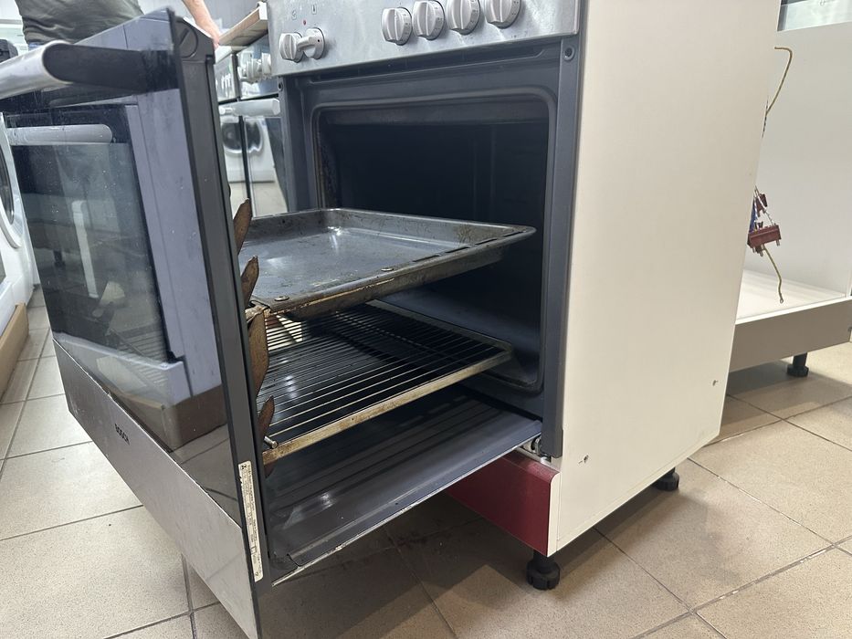 Комплект Bosch электроплита + поверхность