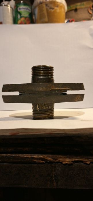 Kryza mosiężna do pompy 1 cal