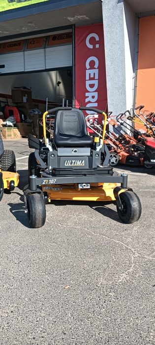 Traktorek ogrodowy samojezdny Cub Cadet Z1 107  Zero Turn
