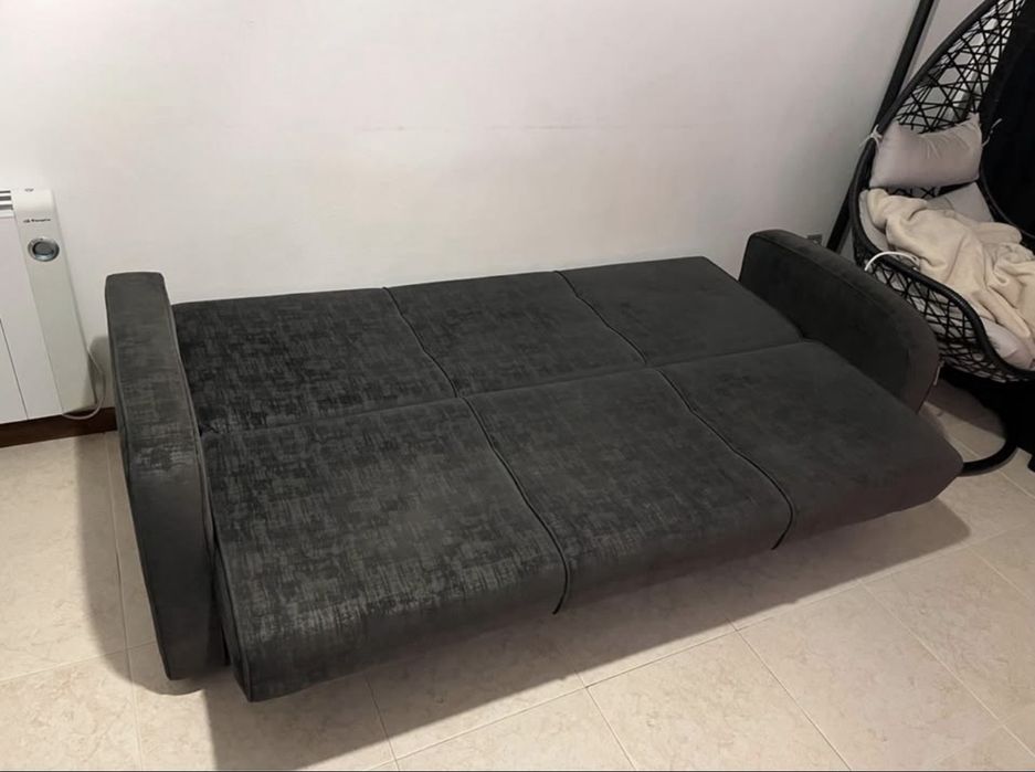 Sofa cama com arrumos