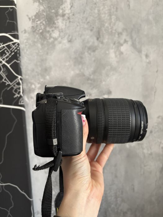 Lustrzanka Nikon D3100 + ladowarka