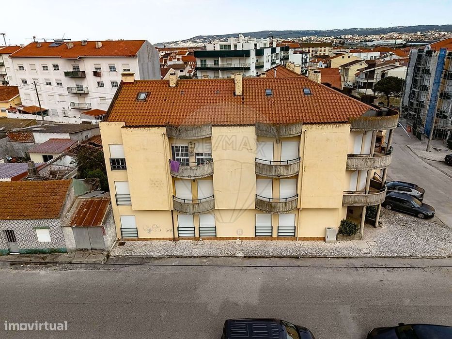 Apartamento T4 para arrendamento
