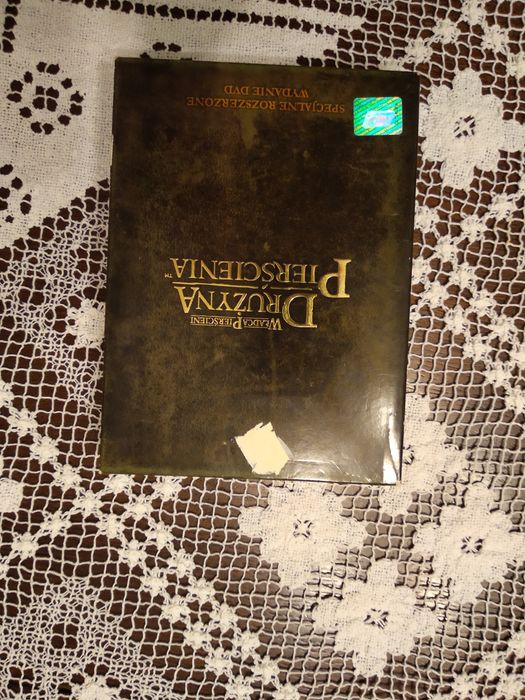 Drużyna pierścienia wydaje specjalne