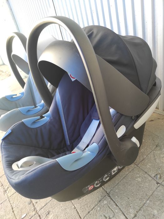 Par de ovinhos/ cadeiras auto Cybex