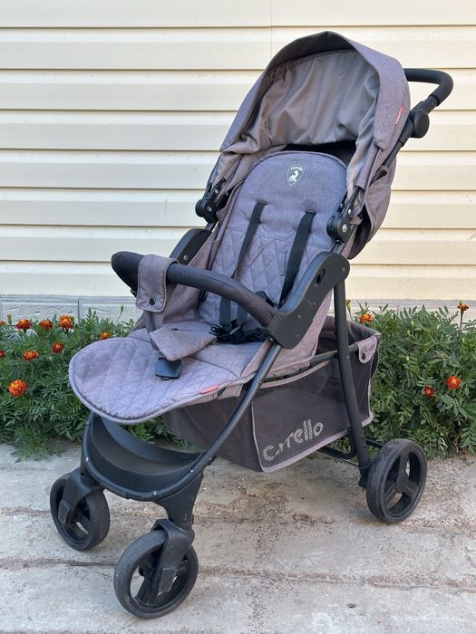 Прогулянкова коляска Carello quattro