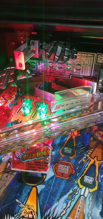 Flipper fliper pinball Johnny Mnemonic